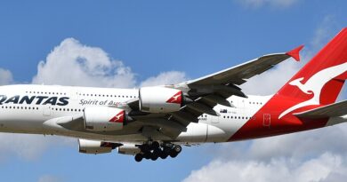 Photo via Wikipedia (Qantas)