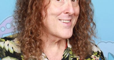 Photo via Wikipedia ("Weird Al" Yankovic)