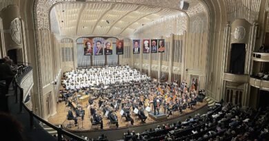 Photo via Wikipedia (Cleveland Orchestra)